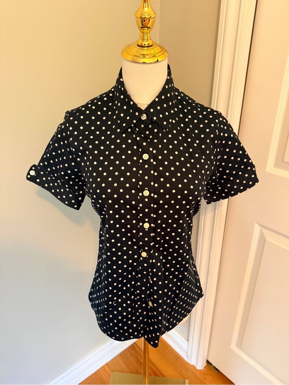 Banana Republic Black and White Polka Dot Short Sleeve Button Blouse